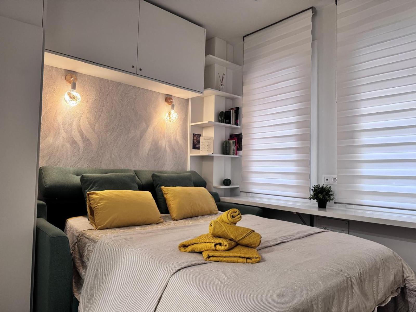 Estudio Ideal Para 2 Personas Málaga Exterior foto
