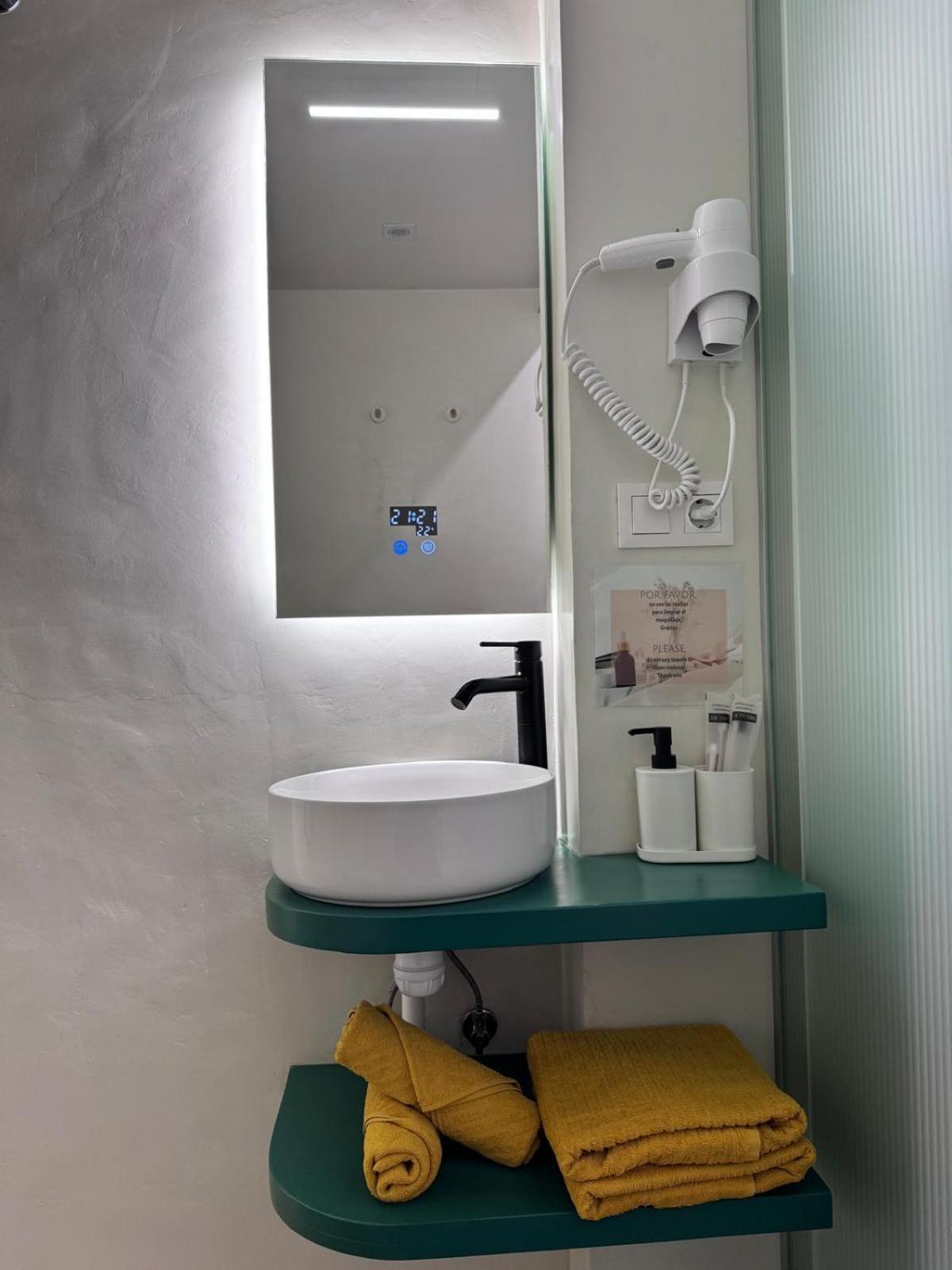 Estudio Ideal Para 2 Personas Málaga Exterior foto